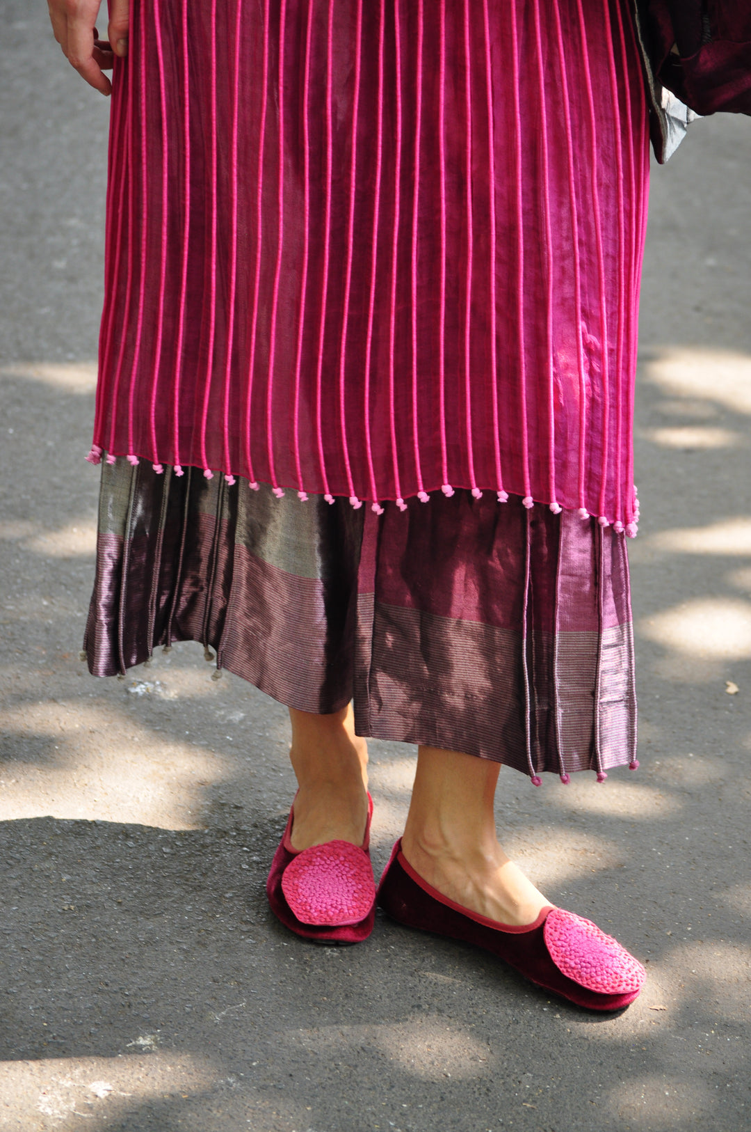 Metallic asymmetric flared trousers