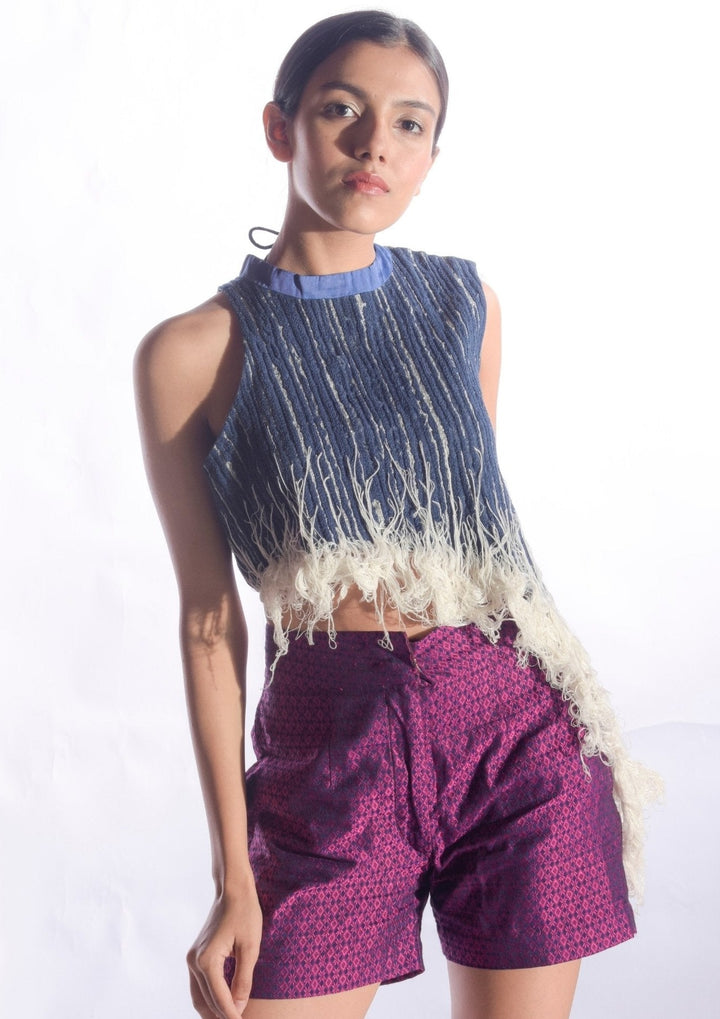 Cotton and Zari Closed Round Neck Threaded Top