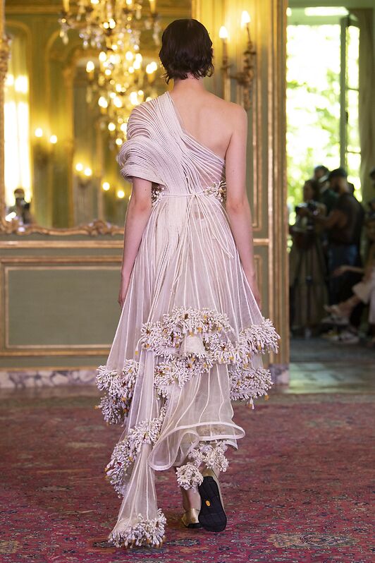 White Corded Drape With Mogra Belt