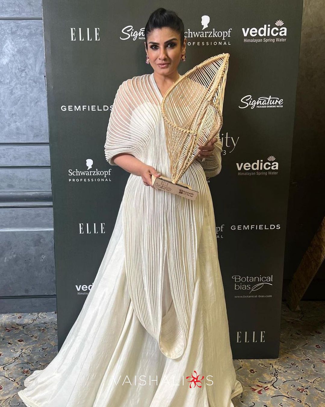 Raveena Tandon - Off White Corded Cape with Silk Skirt