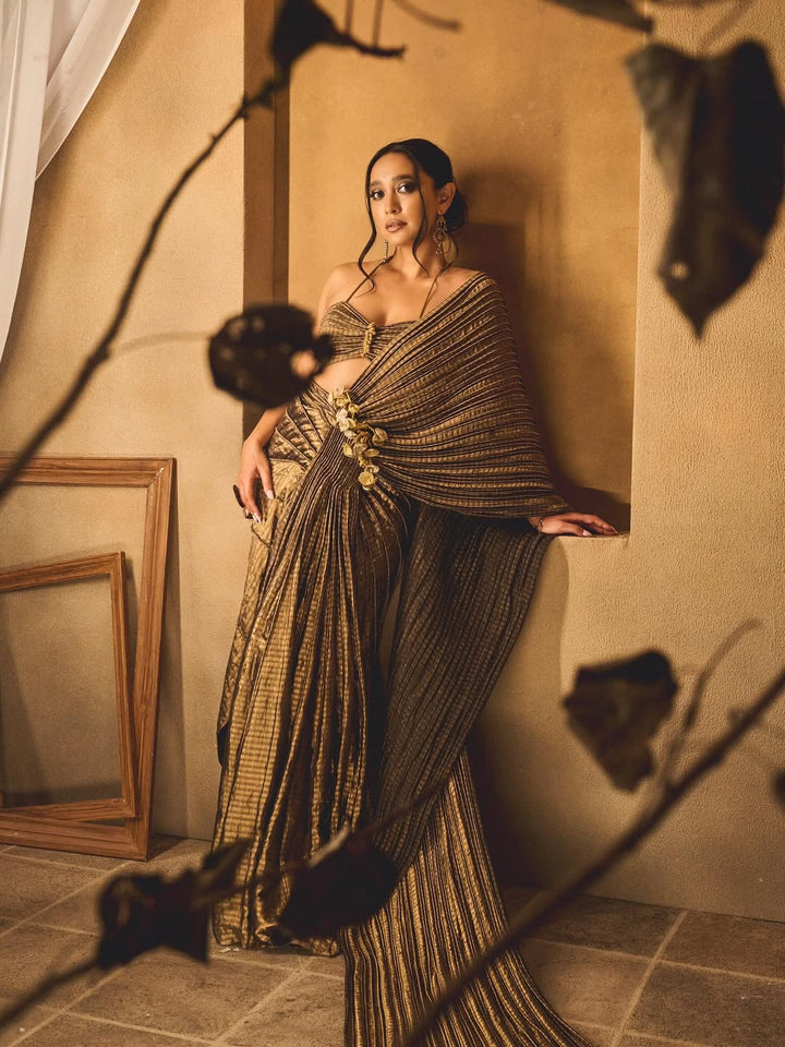 ANTIQUE GOLD DRAPED SAREE & BRALETTE