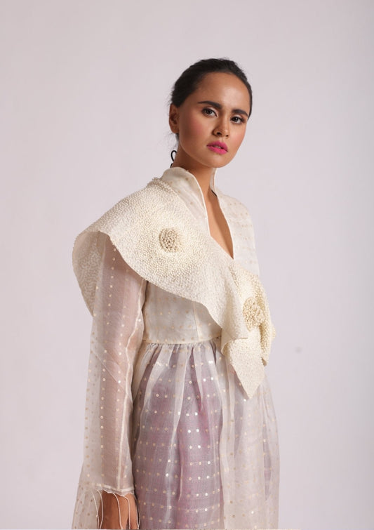 Off-White Collar with French Knots